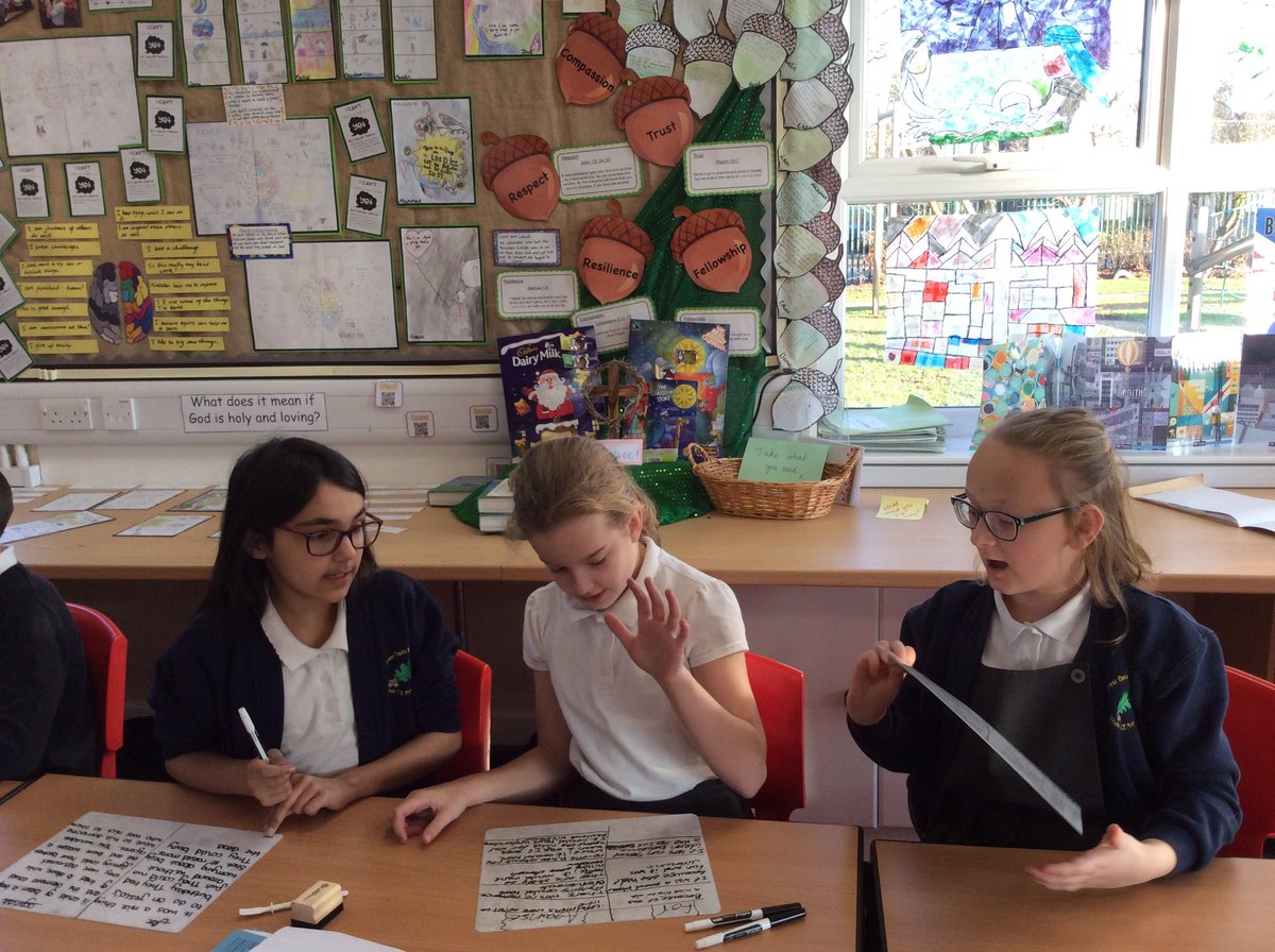 Sapheron_Shaw's tweet photo. Debating, drama and performing ... all to prepare for our discursive writing later this week. #SpeakItWriteIt https://t.co/4BgqsTCM4K