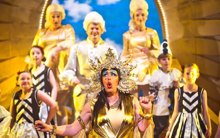IliyanaNedkova's tweet photo. On view at #Thresholdartspace, #PerthTheatre @HorsecrossPerth: DAMES - a group exhibition of pantomime costumes, stage photography and set design - your perfect pre-show treat to #SinbadPerth: https://t.co/I4gWYfaiU1 featuring @HunterJbarrie @DebraSalem_SSCA @edinburghcoll & more https://t.co/2kYusVxPee