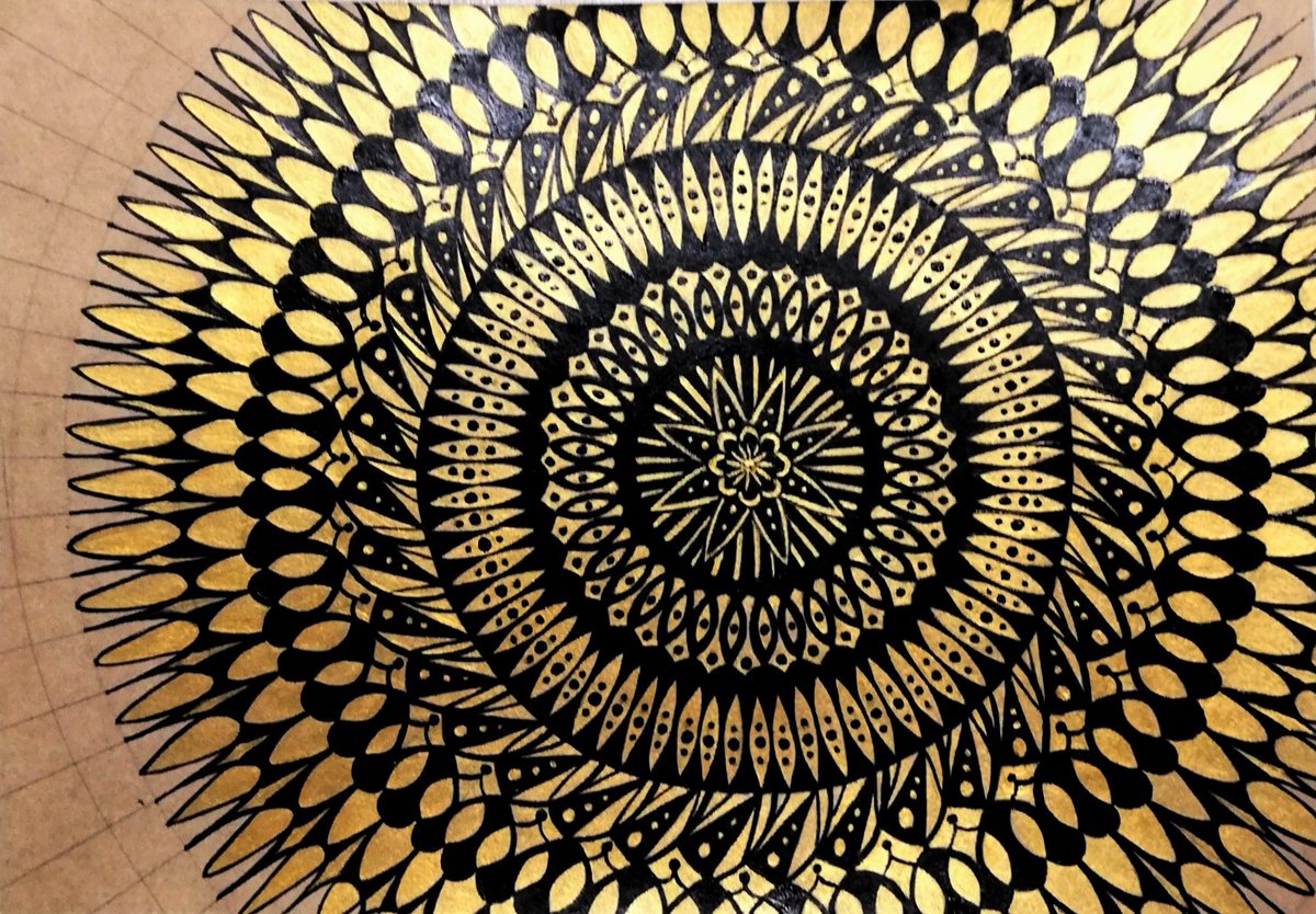 Sunflower #mandala, joint work, scheme by Hellen, coloring by Stasya
Good and sunny mood to all of you #HouseOfThe1000ROOMS #artroom #art #tratditionalart #handmadeart #color #colour #paint #painting #colourart #mandalaart #buddism #arts #gold #blackandgold #sunflowers #sunny