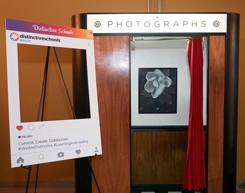 getcrowdsigns's tweet photo. Liven up your next event with #CrowdSigns! Order our Custom Photo Props at https://t.co/9433cI8EHY 📸🎉🥳 https://t.co/hDENkiO6m5