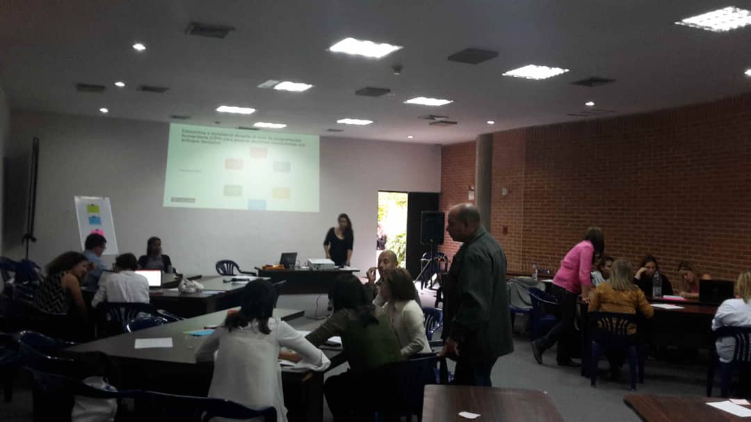 OCHA_Venezuela's tweet photo. .@OCHA_Venezuela @UNFPA_Ve @Consorven_Ve
continúan las formaciones sobre el ciclo de programación humanitaria 2020 #Caracas 
Los temas? 
▶️Rendición de cuentas ante poblaciones afectadas
▶️Protección contra la exploración y abusos sexuales
▶️Inclusión de personas con discapacidad https://t.co/0LttHfFXr0