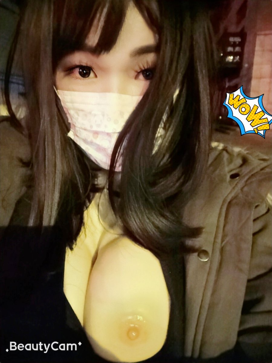 ShouShouNoLock's tweet photo. #CD #CDM #CDTS #cd伪娘 #cd偽娘 #TSCD #人妖 #伪娘 #伪街 #伪娘の日常 #偽娘 #公共便器 #出露 #女装大佬 #女裝 #女裝子 #女装子 #女装娘 #国产伪娘 #变装cd #带把少女 #可爱的男孩子 #大屌萌妹 #露出 #女装男孩 就这么在大街上露出了啊，吓skr人啦，背后有对夫妻在吵架。ps:好想去给他们两个人口交啊 https://t.co/0O9dssgwMf