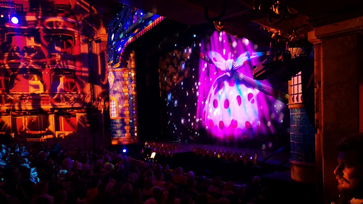 What. A. Night!

Thank you SO much to everyone who made our 2019 panto press night so spectacular this evening. We had a blast and we hope you did too. 

It really is the most wonderful time of the year (oh yes it is!) ❤️