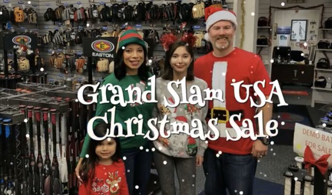 grandslamusa's tweet photo. 🎅 Get them what they want at Grand Slam USA &amp; save big during our Christmas Sale!
🎁 $20 OFF any Glove over $200
🎁 $30 OFF any Bat over $300*
🎁 $40 OFF any Bat over $400*
🎁 $50 OFF all 2019 Bats
🎄 We also have Gift Certificates &amp; Stocking Stuffers! https://t.co/XQFbmF5Nkp