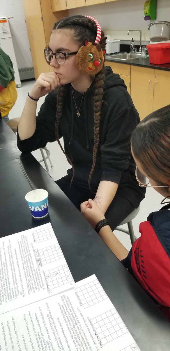 MLHSCook's tweet photo. Intro to #Biomedical Science scholars @EastEpo explore the functions of the #integumentary system. #AllInAtEast #GetRealScience #HumanBodySystems https://t.co/aa7uOVR6Ur
