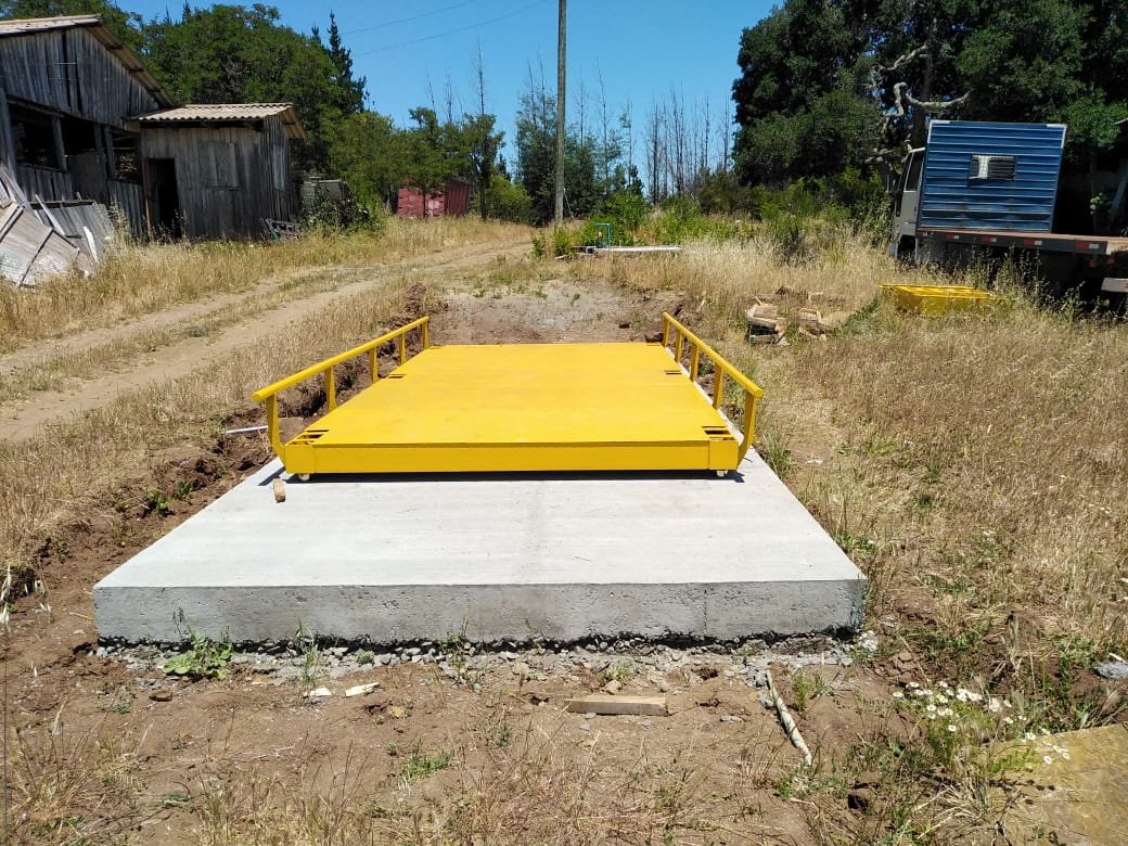 cevdelsur's tweet photo. Seguimos apoyando la instalación de la nueva infraestructura que tendrá la empresa asociativa Eco Parras Spa, en la comuna de Portezuelo, donde lucirán una moderna bodega y equipamiento para la elaboración de vinos. 
@CorfoNuble @IngridQuezadaM @UCDavisChile https://t.co/MU5y272dpZ