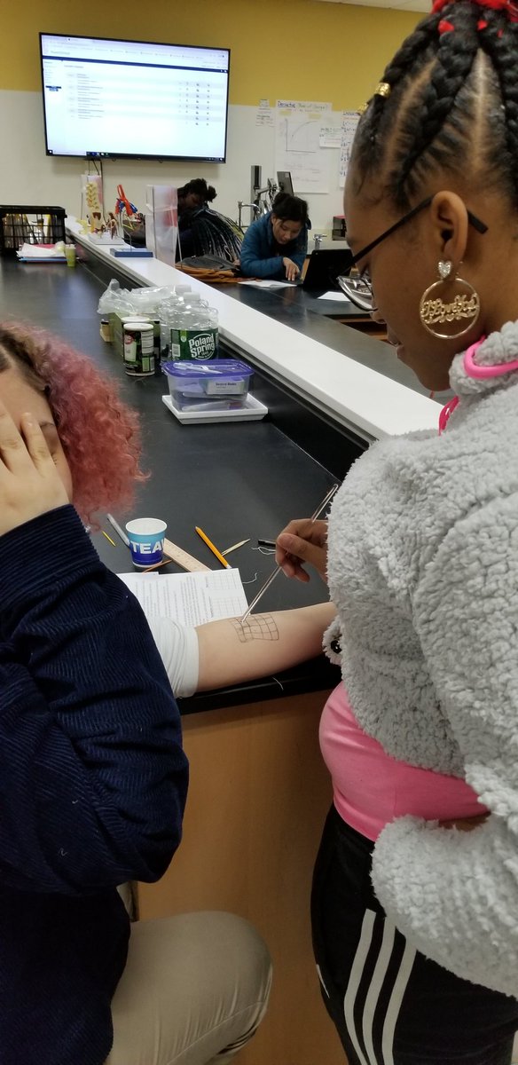 MLHSCook's tweet photo. Intro to #Biomedical Science scholars @EastEpo explore the functions of the #integumentary system. #AllInAtEast #GetRealScience #HumanBodySystems https://t.co/aa7uOVR6Ur
