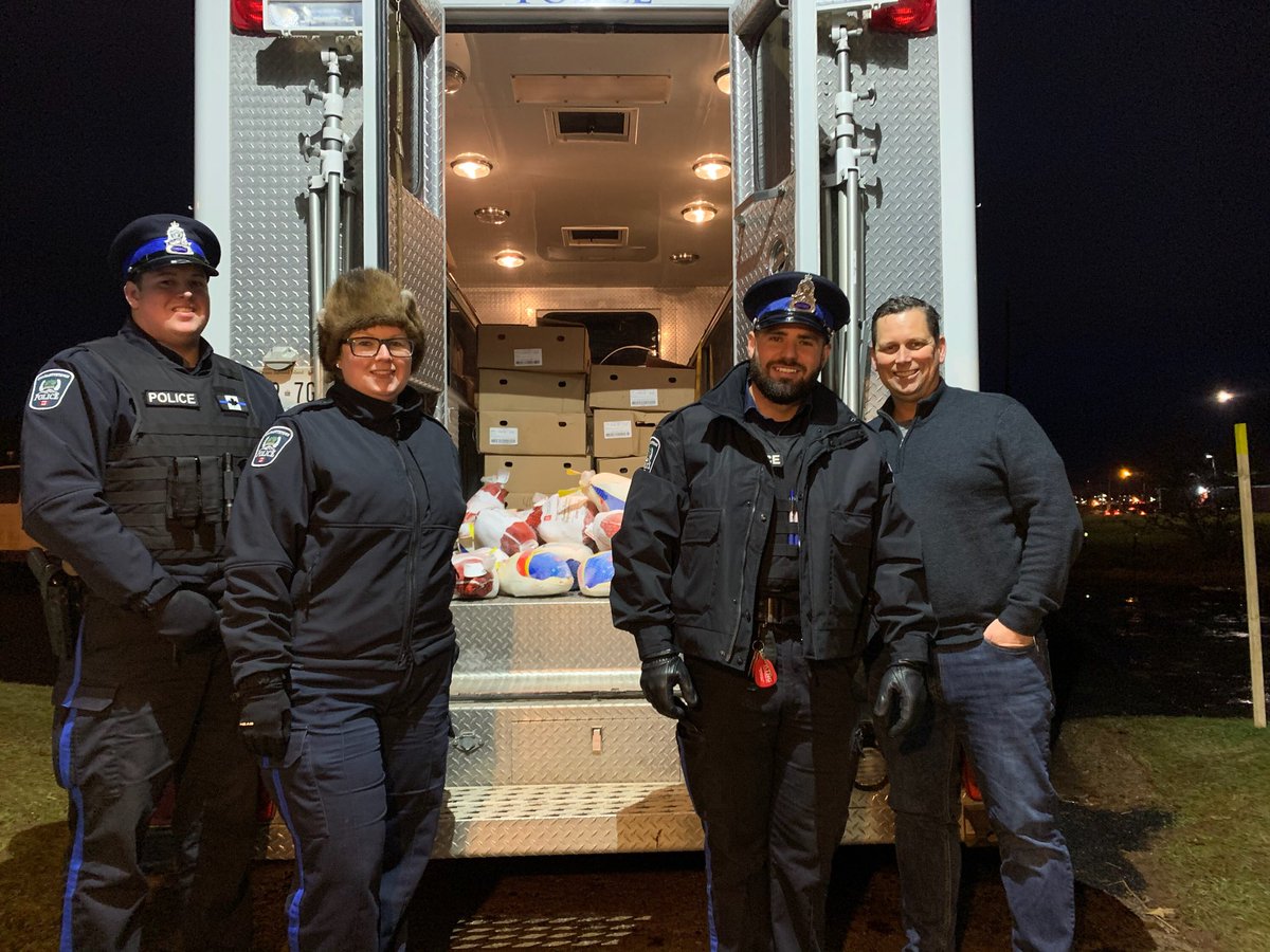 ChtownPolice's tweet photo. This is what 111 turkeys look like (plus 4 additional turkeys 😆). Thanks to everyone who donated and helped us “stuff” the support unit! 🦃 https://t.co/yOG1W8hhGK
