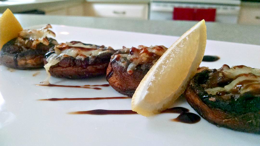 A6. My husband's stuffed mushrooms are veggie delights!  Recipe youtu.be/tQlcoKclcEw #digiblogchat