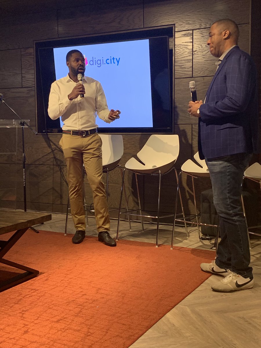 “Make sure you see the potential in this city” <a href="/TorreySmithWR/">Torrey Smith</a> speaking the truth 🎙 at <a href="/sparkbmore/">Spark Coworking - Baltimore</a>