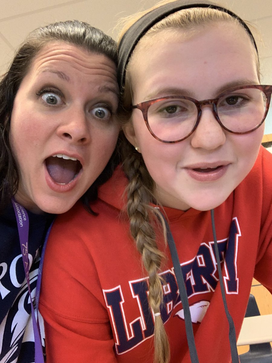 MrsMettendorf's tweet photo. #selfielab https://t.co/4MxBPVSBTc
