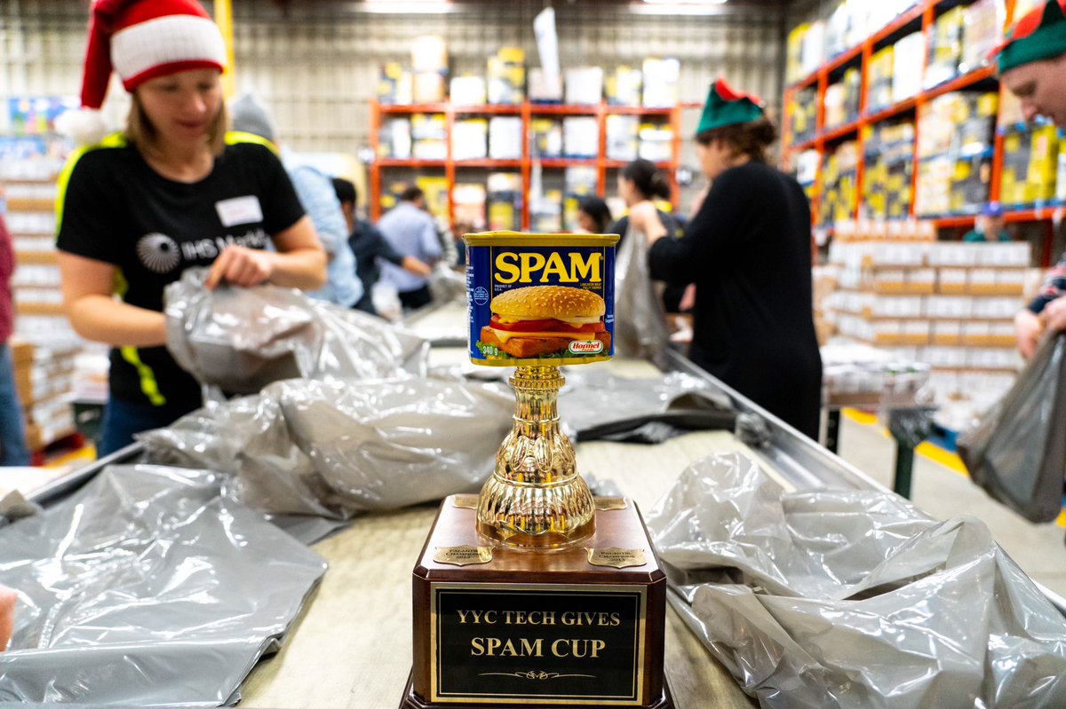 YYCTechgives's tweet photo. Just like that, #SpamCup 2019 is all wrapped up! A huge thank you to everyone who packed it in this morning! Check out the official event photos from @CairnSeven: https://t.co/LjTqmfmfY9 #cbcfeedsyyc https://t.co/LWuKnbPDEn
