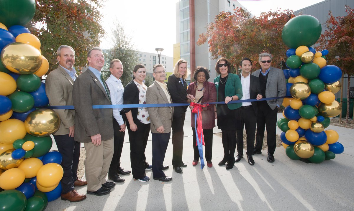 calpolypomona's tweet photo. Introducing Sicomoro and Secoya residence halls and Centerpointe Dining Commons! Our three newest facilities will be open to begin the 2020 spring semester.

Take our video tour and read more here: https://t.co/aQpp5asE39 https://t.co/DIbS5MEI51