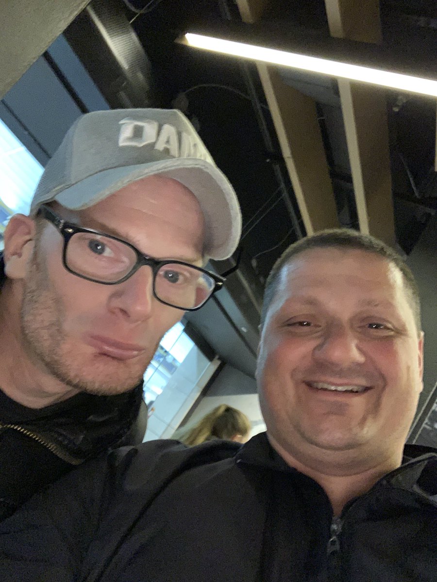 M1keyyyyyy's tweet photo. Best part of my day. Meeting @ImMedicatedPete in Starbucks. Feel like I just met the president. @HowardStern @shalomshuli https://t.co/97ooo0hnmm