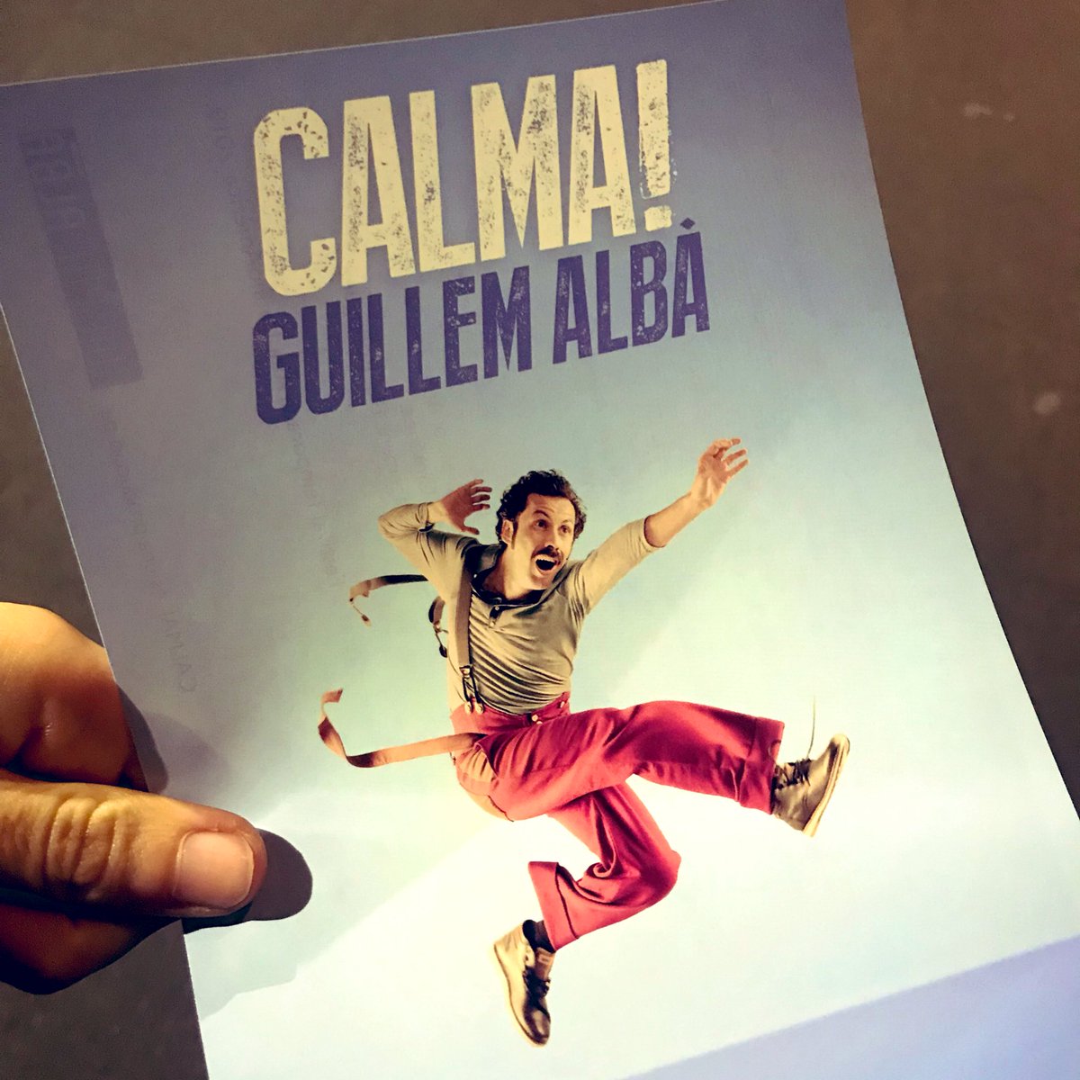 _alonsolaura's tweet photo. BRAVO!!!!!! Sortim encantats de veure #Calma de @GuillemAlba 👏🏻👏🏻👏🏻 @La_Villarroel #postfuncio #teatre #barcelona #humor #riures #timespeed https://t.co/CG1hewXFsH