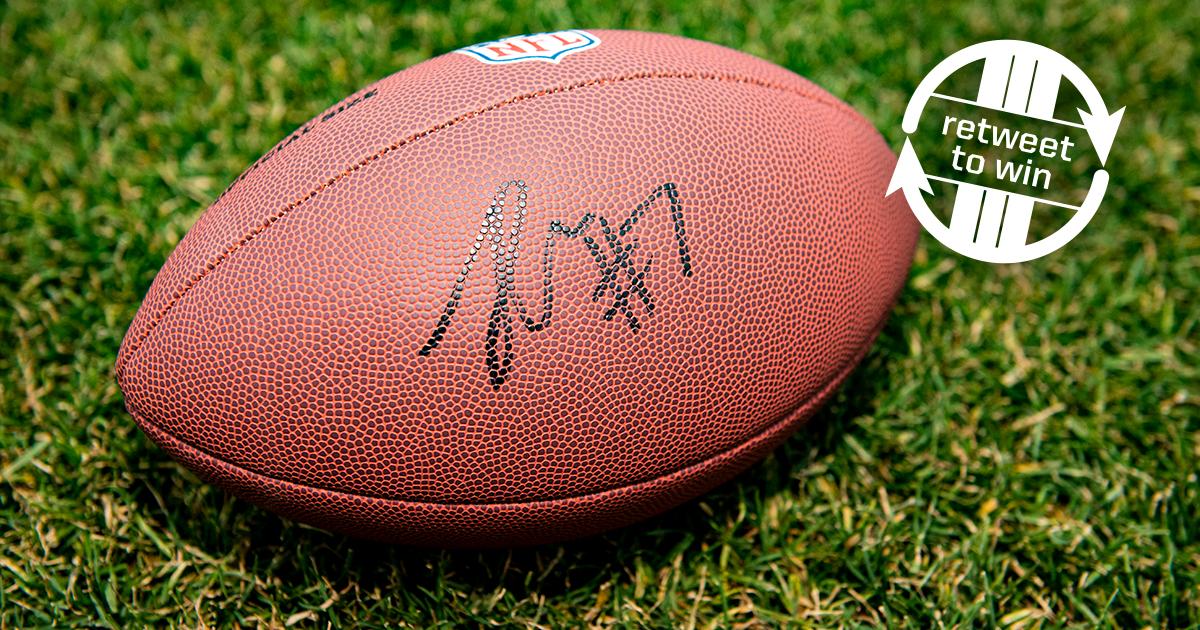 Browns's tweet image. 🌴 RT for a chance to win this signed @ScottishHammer7 football! 🌴

Rules: brow.nz/OGnmKs

#ProBowlVote