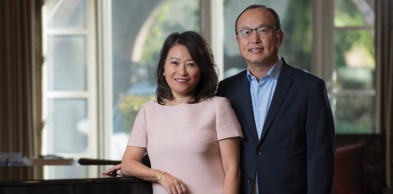 UCIrvine's tweet image. Alumni couple Carol &amp;amp; Eugene Choi to receive top @UCIAA honor: “We always wanted to be able to give back to our community. We both immigrated with our parents &amp;amp; received a great education, &amp;amp; we knew we wanted to pay it forward.&quot;  #BrilliantFutureUCI

➡️ bit.ly/2YypXe0
