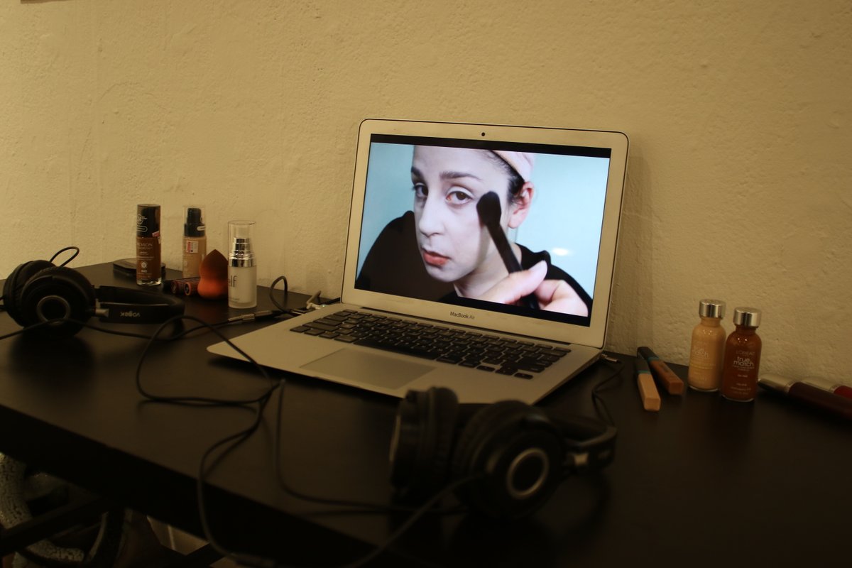 CSUFCOTA's tweet image. BFA Creative Photography
Cleopatra Jackson
&quot;Origin(al)&quot;
November 2–8, 2019
Visual Arts Complex, Exit Gallery

#CSUFCOTA #CSUF #CSUFVisualArts