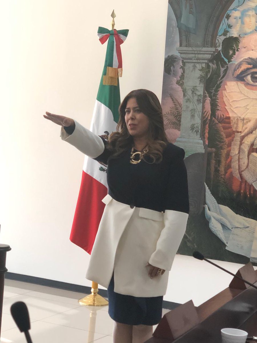 Este martes el Pleno Ordinario del <a href="/TFCA_mx/">Tribunal Federal de Conciliación y Arbitraje</a>, celebró su segunda sesión del mes de diciembre, durante la cual, las Magistradas y Magistrados de este órgano jurisdiccional laboral, ratificaron y tomaron protesta a la Magistrada Rocío Rojas Pérez, como Directora del <a href="/INICAP_mx/">INICAP</a>