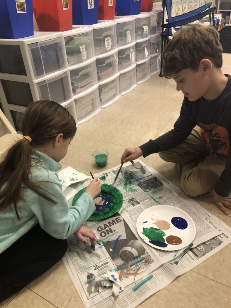 Day 4: Busy day but was able to capture these second grade students building landforms. #teamwork #msdr9