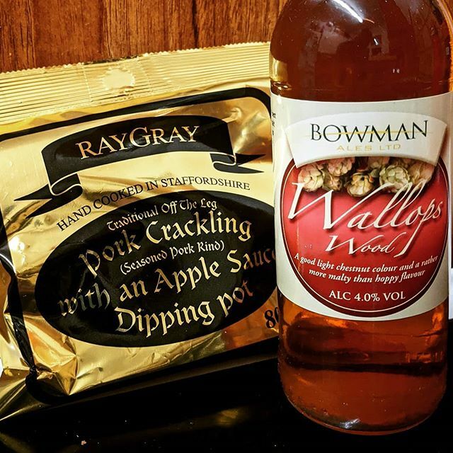 hairybarsnacks's tweet photo. #MerryChristmas #porkscratchings &amp; #beer #adventcalendar door number ten. 
I bet you can't guess tomorrow's combination!
_
#raygray #pork #crackling with #AppleSauce dipping pot with #wallopswood from #bowmanales 
_
#scratchings #porkcrackling #porkscrat… https://t.co/OA72D40VBZ https://t.co/RTgaC6flGS
