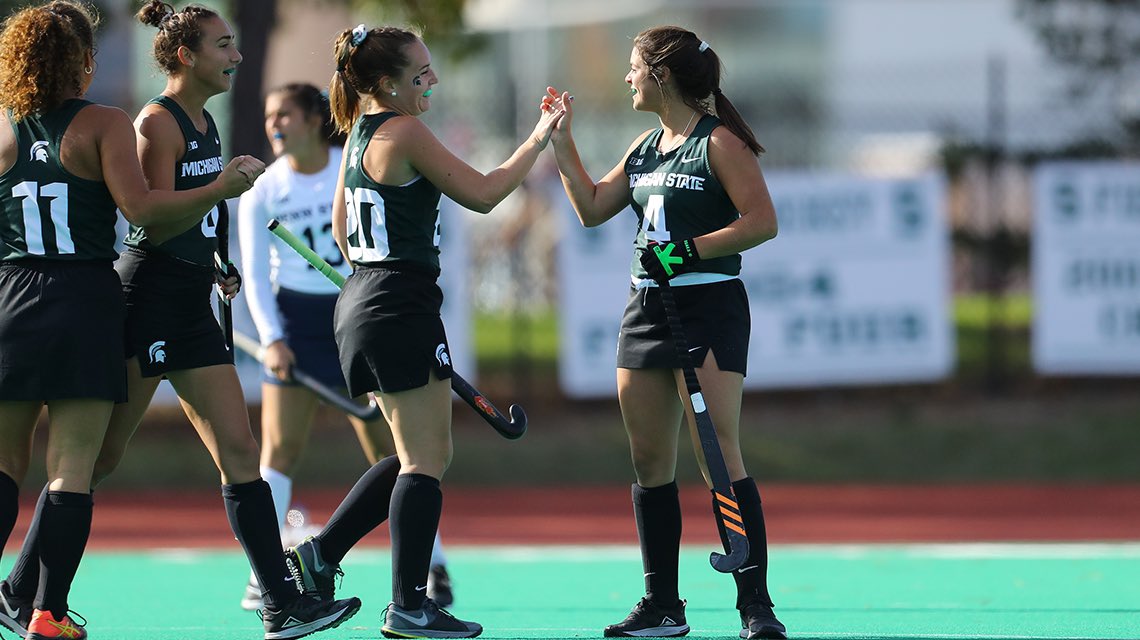 Check out our latest feature story on freshman Celina Riccardo and her journey to Michigan State. ⬇️

📰 👉 bit.ly/38vAKKH

#GoGreen 🏑💚