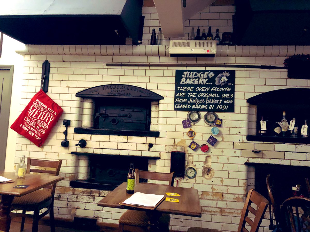 JeremysFoodTour's tweet photo. Christmas menu meal at The Bread and Bitter pub, Mapperley to celebrate my grandad’s 90th birthday! #Mapperley #Nottingham #Pub #BreadandBitter #JeremysFoodTour #Foodie @breadandbitter https://t.co/Vi8QqAODEx