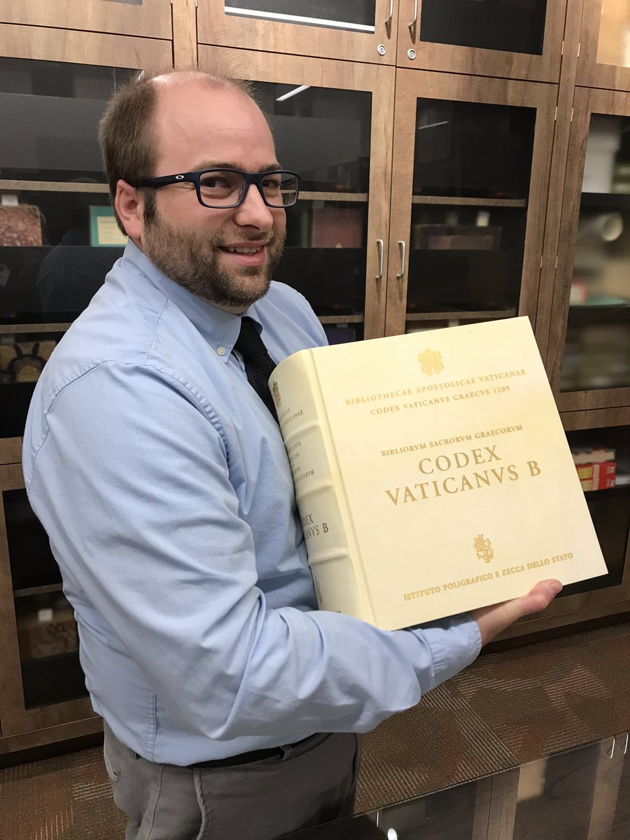 TextandCanon's tweet image. Look what came in the mail today for the TCI and the @PhoenixSeminary Library!

@drjohnmeade displaying #CodexVaticanus and especially that page on which Mark ends with εφοβουντο γαρ “for they were afraid.”