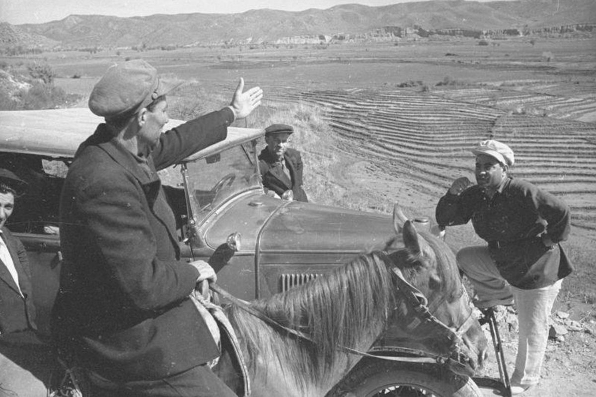 Sobiq xotinlarning fotosuratlarini joylashtirdi