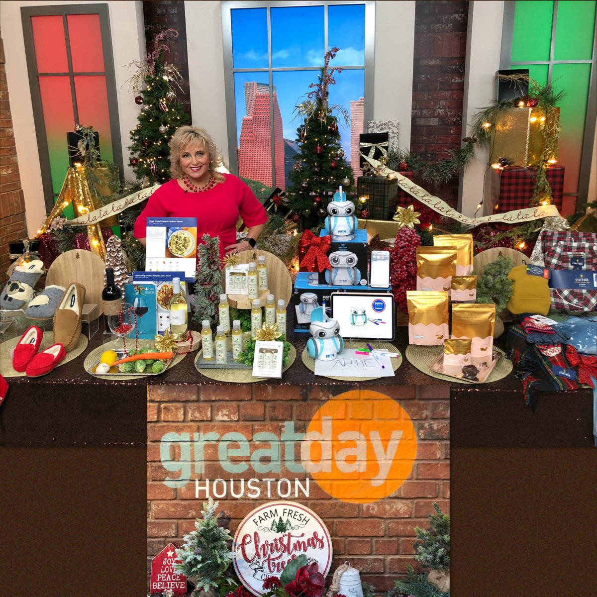 Thank you <a href="/GreatDayHouston/">Great Day Houston</a> for letting me share some great holiday gifts. 

<a href="/LandsEnd/">LandsEnd</a> <a href="/blueapron/">Blue Apron</a> <a href="/GreenerDaysLLC/">Greenerways Organic</a> <a href="/ed_insights/">Educational Insights</a> <a href="/FrankBodyStore/">FrankBody فرانك بودي</a> <a href="/jcpenney/">JCPenney</a>