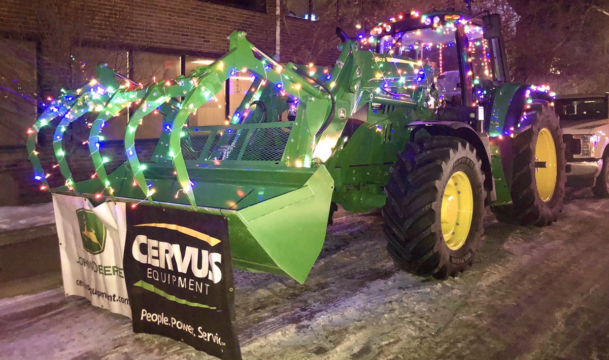 Brandt_AG's tweet photo. It was a festive evening full of holiday cheer at the #HighRiver Santa Claus Parade last weekend. Great work, everyone! #ourhighriver #foothills https://t.co/0ykdey9SDg