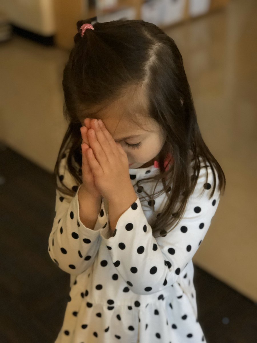 AdriannaPence's tweet photo. The power of #yoga 🧘♀️ just look at that concentration! Namaste! 🙏 #yogaintheclassroom #Kindergarten #KCKPSstudentsfirst #KCKPSontrack https://t.co/KKZXvO6ugg
