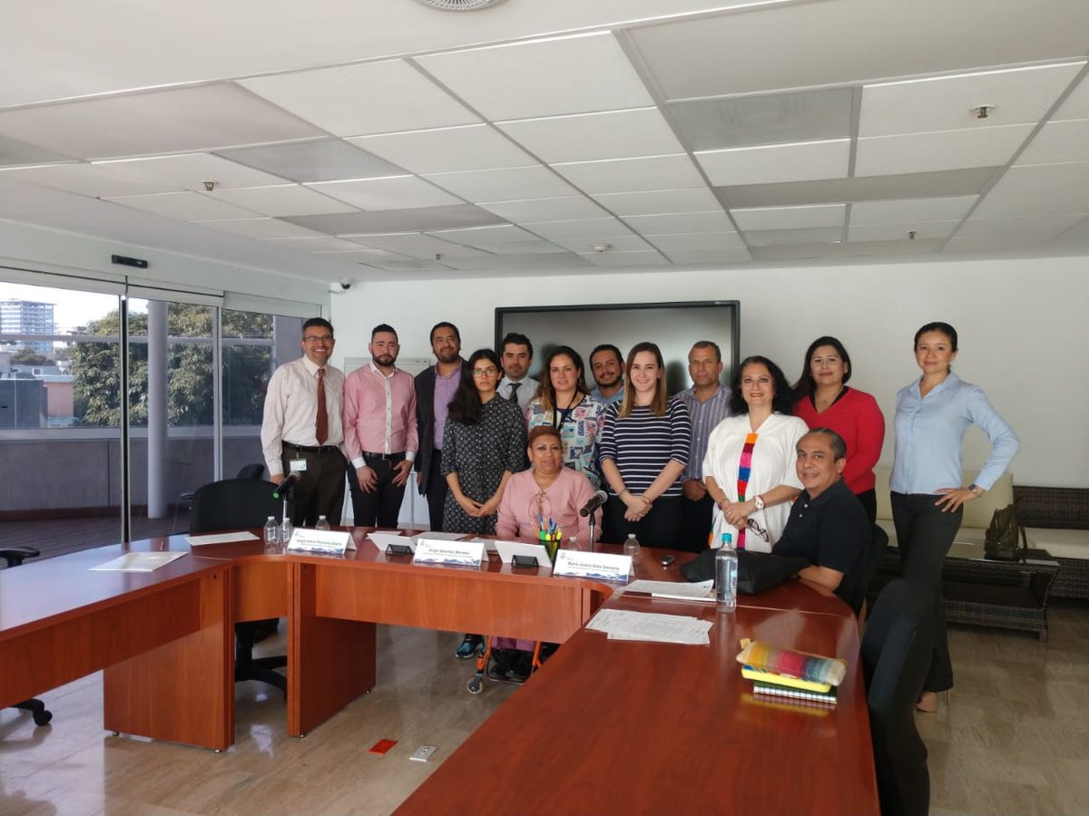 CONADIS_MX's tweet photo. Hoy el #CONADIS impartió un Taller de sensibilización y toma de conciencia a servidores públicos del Tribunal Electoral de Jalisco y estuvo presente en la Segunda Mesa de Trabajo con perspectiva de y para #PcD en protección civil de la CNPC. https://t.co/CzVp0QmdEu