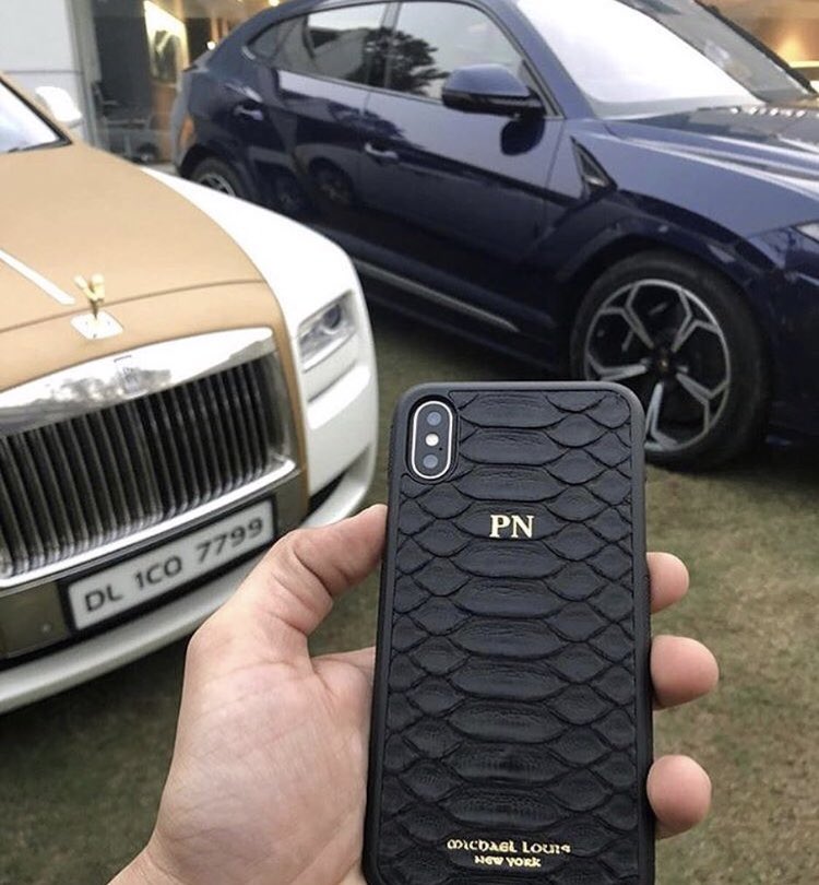 Michael_Louis_'s tweet image. It’s easy to make good decisions, when there are no bad options. Tap to discover our Black Python iPhone X/XS Max Case style and customize your own initials complimentary. #BlackPythonCase
#MichaelLouis