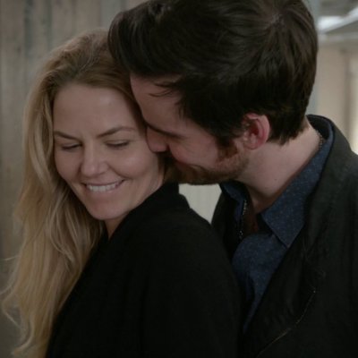 ships_polls's tweet photo. ROUND 3- Favourite TV Ship 2
(1 hour to vote) 

RT FOR CaptainSwan
LIKE FOR Sanvers https://t.co/atiPi11YM7