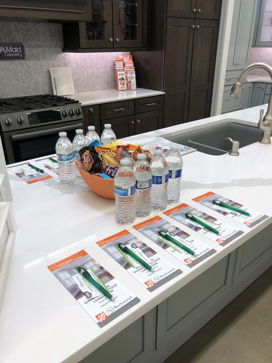 JodiOransky's tweet photo. Amazing PK at Martinez #1380!!  Thanks @Eddie94603 for taking the pics and organizing..your enthusiasm is contagious!!  @RockwoodShutter @HomeDepot @grayson_brock #drivingleads #specialtytuesday #PacNorthProud https://t.co/RGBx5cspTH