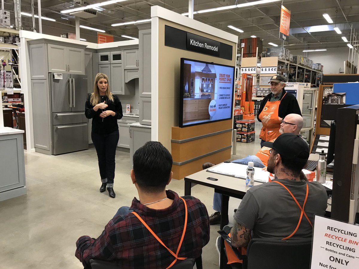 JodiOransky's tweet photo. Amazing PK at Martinez #1380!!  Thanks @Eddie94603 for taking the pics and organizing..your enthusiasm is contagious!!  @RockwoodShutter @HomeDepot @grayson_brock #drivingleads #specialtytuesday #PacNorthProud https://t.co/RGBx5cspTH