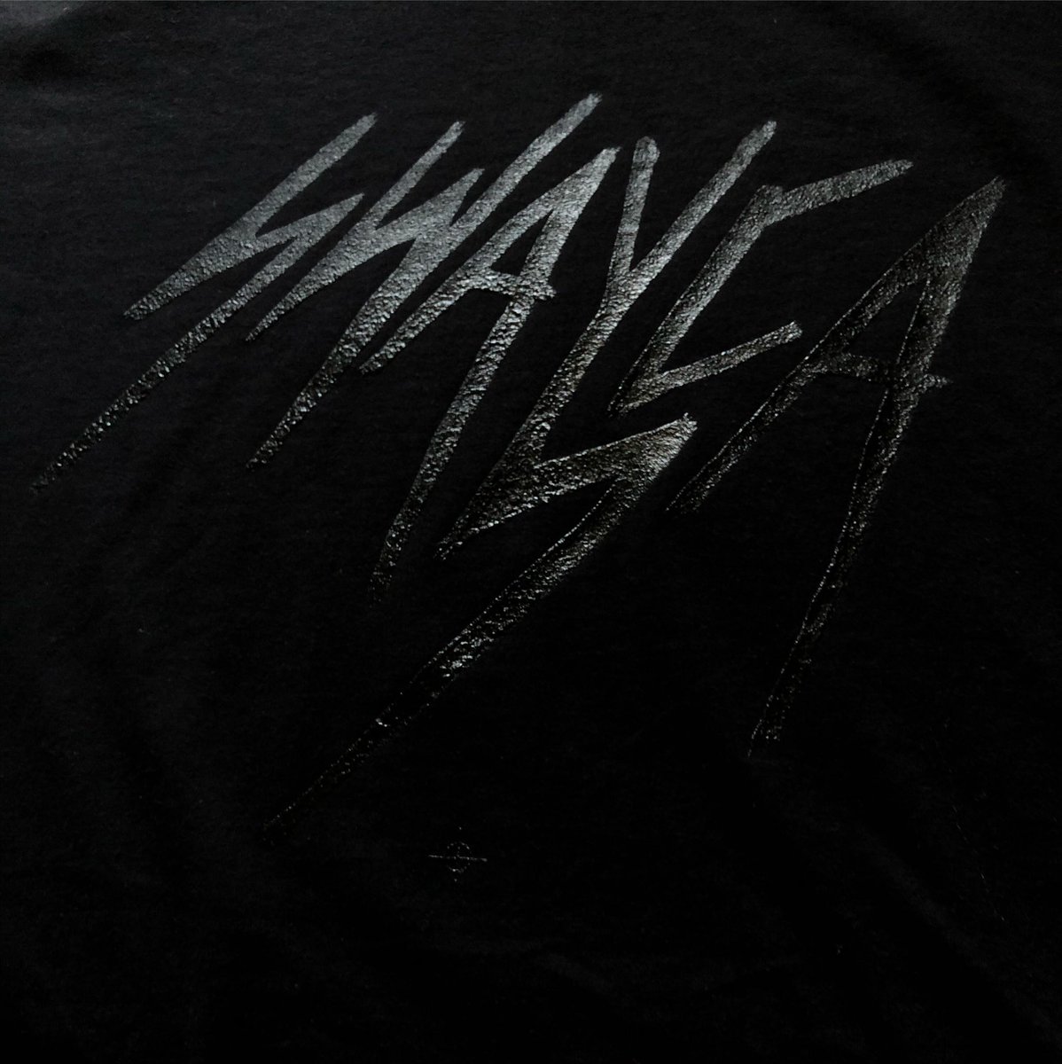 OfficalSwayca's tweet photo. Black out or back out https://t.co/Xh6ZgjImKf