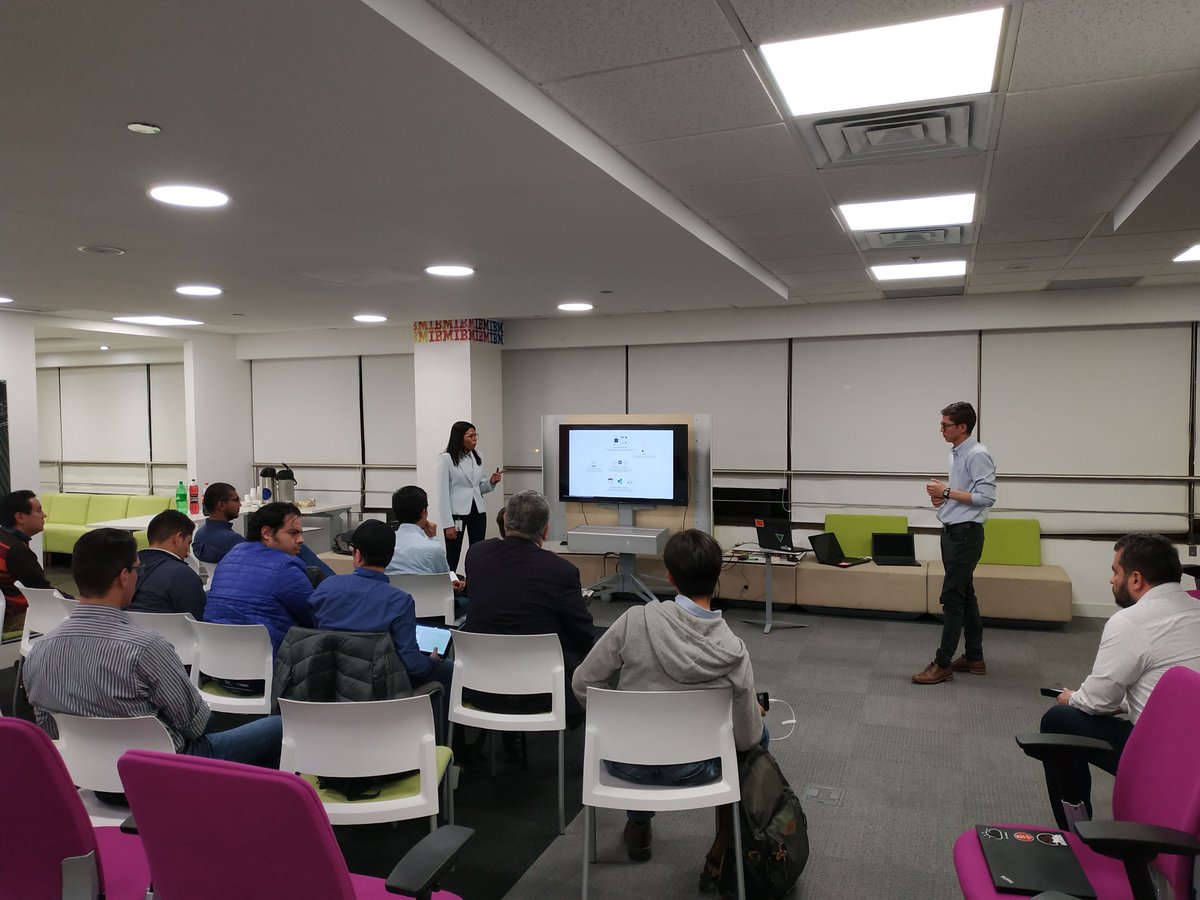 IoT Colombia tweet media