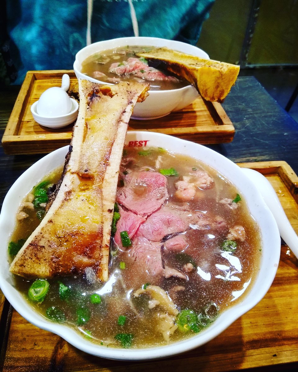 AntonioPuno's tweet photo. Pho Date 🍜 https://t.co/CPoolXw2j8
