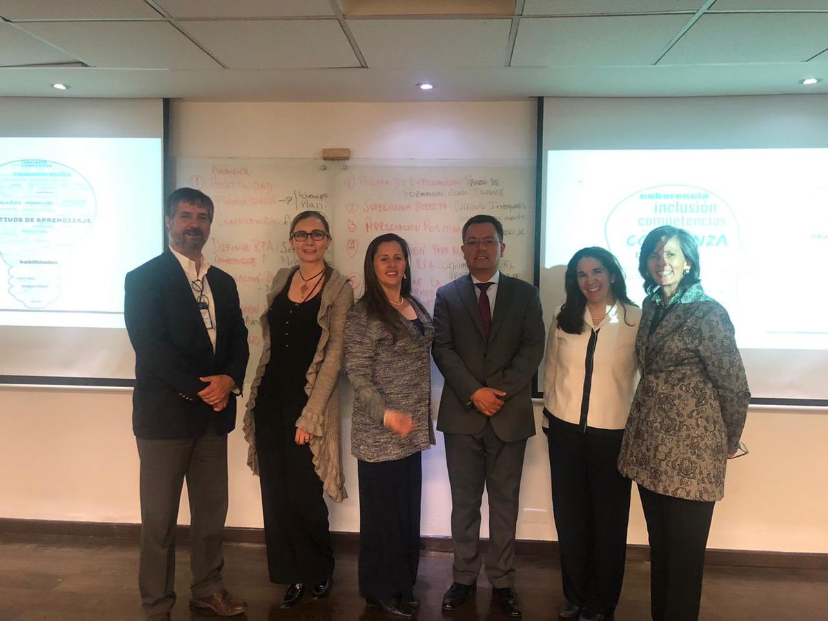jaimesda's tweet photo. @fllamus Felicitaciones a los facilitadores @MedicinaSabana #spem3 Segundo día. https://t.co/EXHl9R9T2U