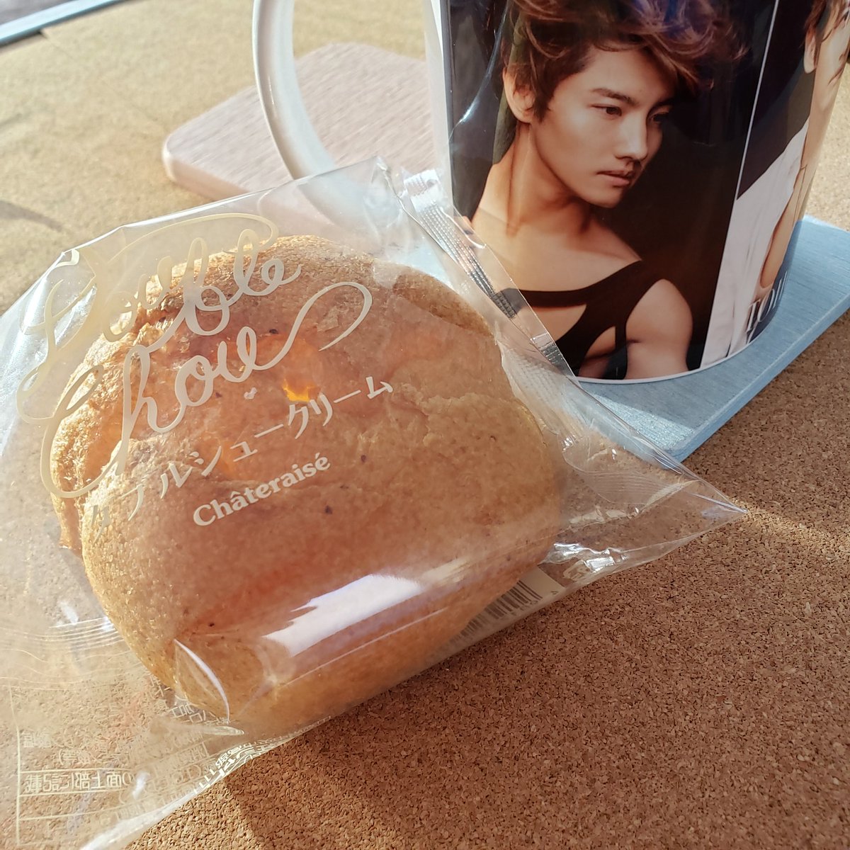 20171203LIVE's tweet image. 22時からなのにドキドキ…
お仕事できるのか？！
甘いもの食べて落ち着こう！
#FNS歌謡祭
#FNS楽しみな人RT