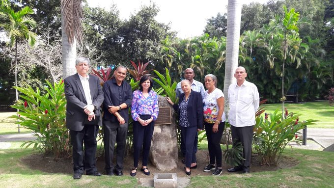 View image on Twitter