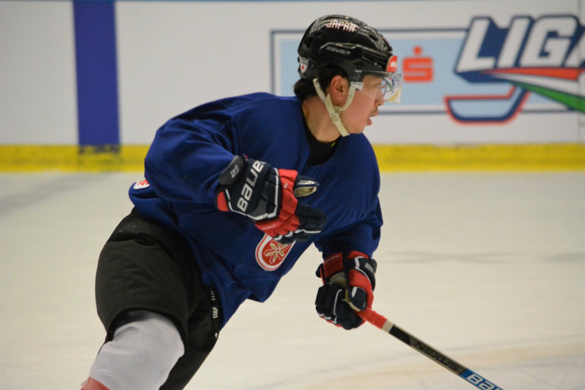 日本アイスホッケー連盟 公式 على تويتر 男子代表ユーロチャレンジ ハンガリー 試合日程 12月11日 水 15 30 対フランス 12月12日 木 19 00 対ハンガリー 12月14日 土 2試合の結果により対戦が決定 現地時間 日本マイナス8時間 参加メンバー 選手 22名