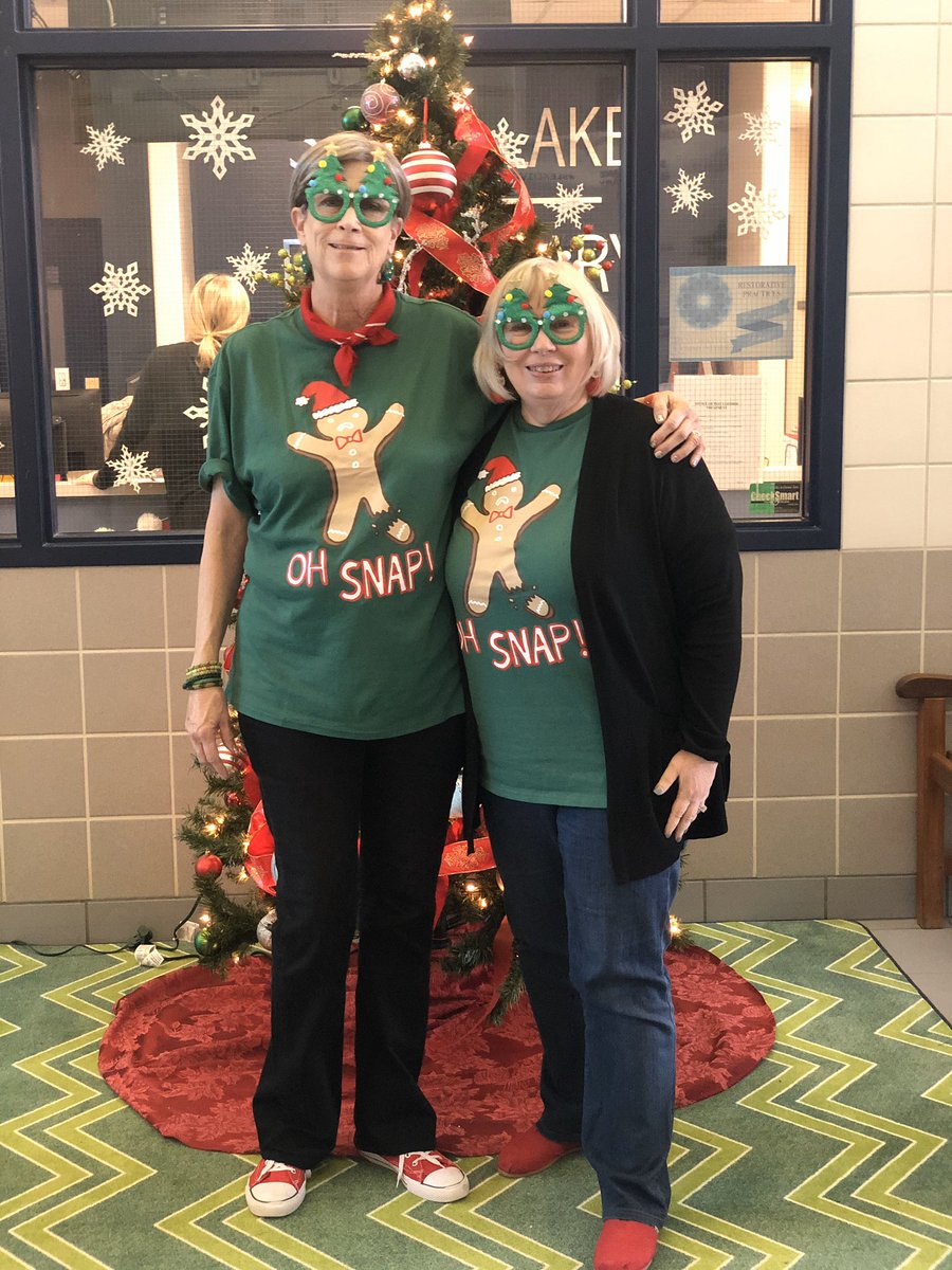 MargaretMalzer's tweet photo. I’m so lucky to have @HaleSLE2cluck as my buddy! We rocked #SLETwinsie day @SLExDstars https://t.co/I1eKl1DPkJ