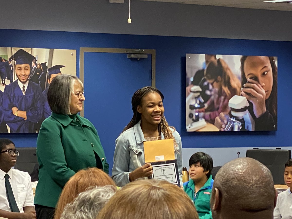WFHSchorus's tweet photo. Loved celebrating one Durant Dolphin that shines in the Spotlight! Congratulations, Jackie!! @DRMSdolphins https://t.co/I2WYEuq7BI