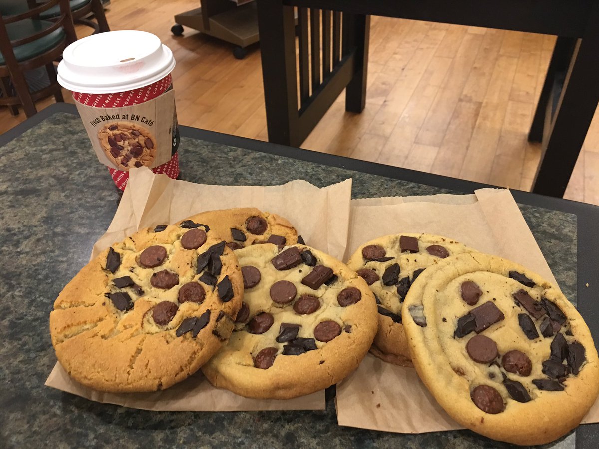 HammelJill's tweet image. Taking one for the @JFCooperES team @BNMarlton! #CookieChallenge 🍪