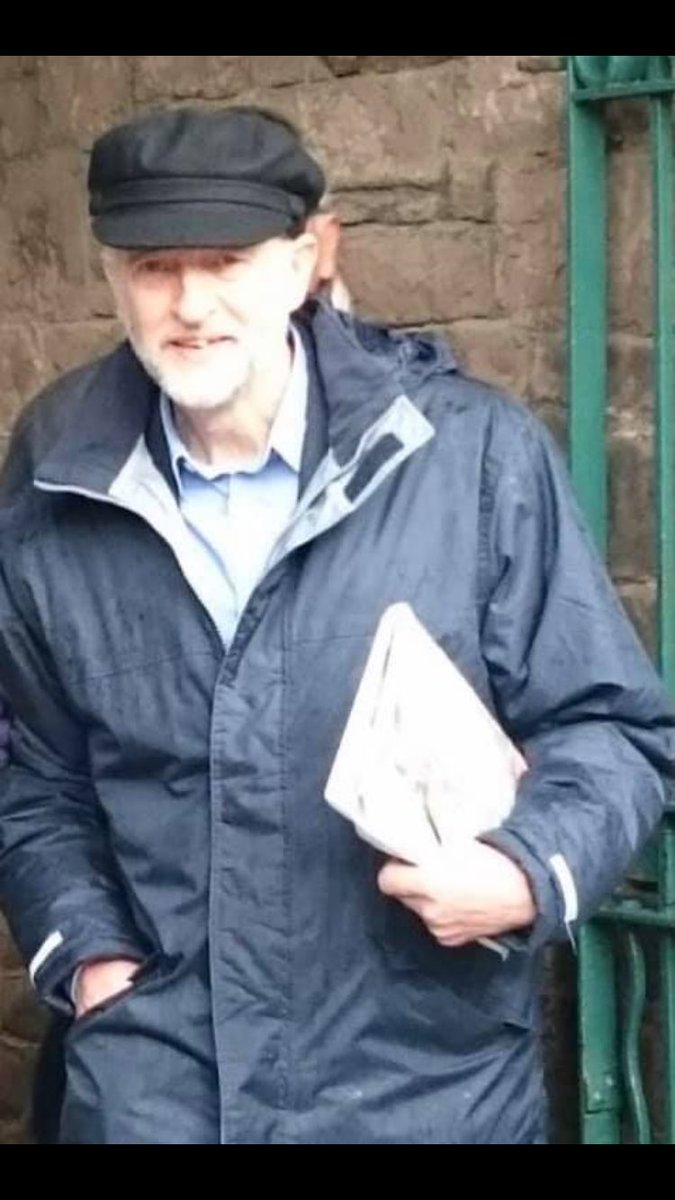 Siobhan3Leigh's tweet image. @jeremycorbyn you’re an amazing man💕❤️ #BiasBBC #VoteLabourDecember12