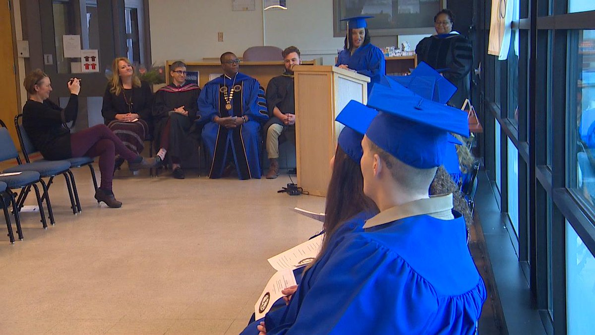 KeithKOMO4's tweet photo. Historic day at the Washington State Corrections Center for Women in Gig Harbor. Ten incarcerated 'computer coding' students are the first to ever have access to the Internet. 4:30pm on #KOMOnews https://t.co/2YrBETpJ2q