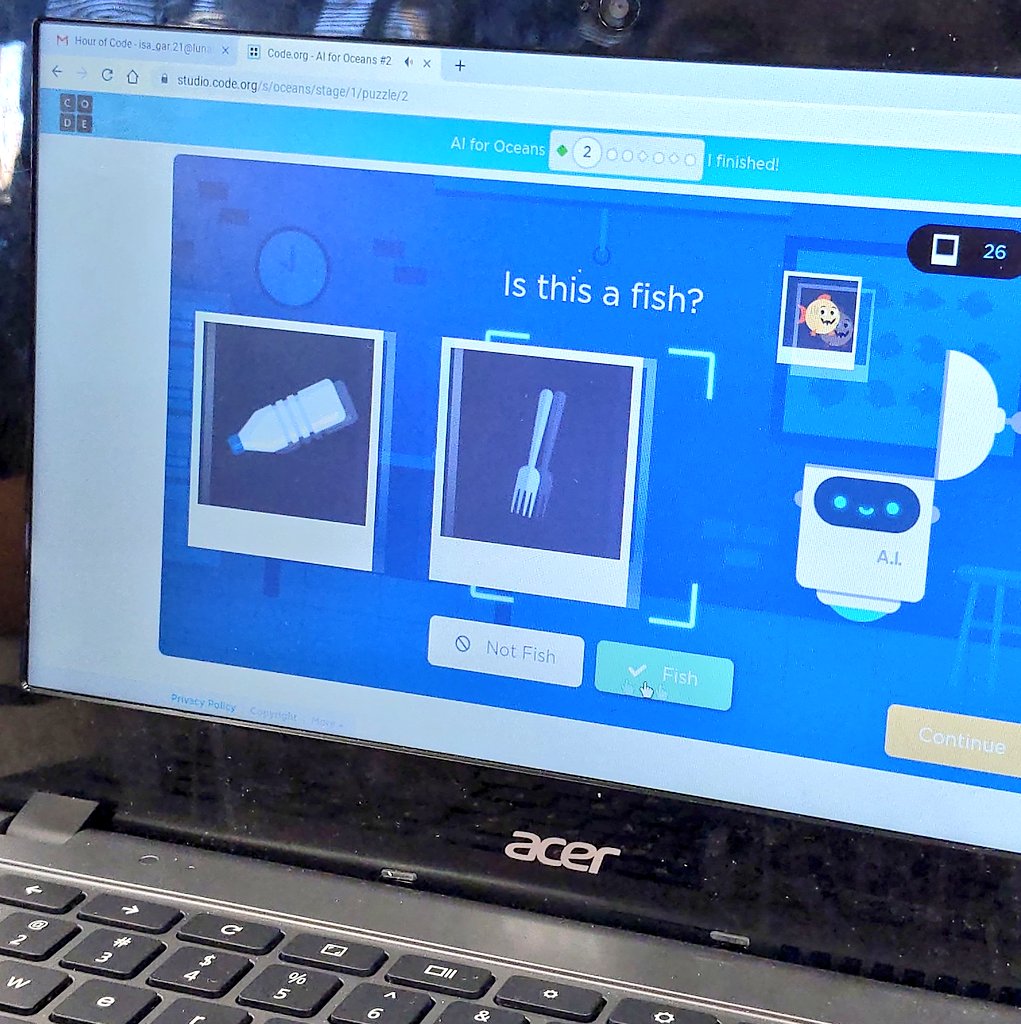 LunaliloElem's tweet image. Gr. 4 #HourofCode Pow-Wow, learning about AI (artifical intelligence) and machine learning, whole training their AI to recognize patterns of fish, sea life, and trash to help clean the ocean. #CSforGood #csfundamentals #CSweek @HIDOE808 @HIDOEOCID